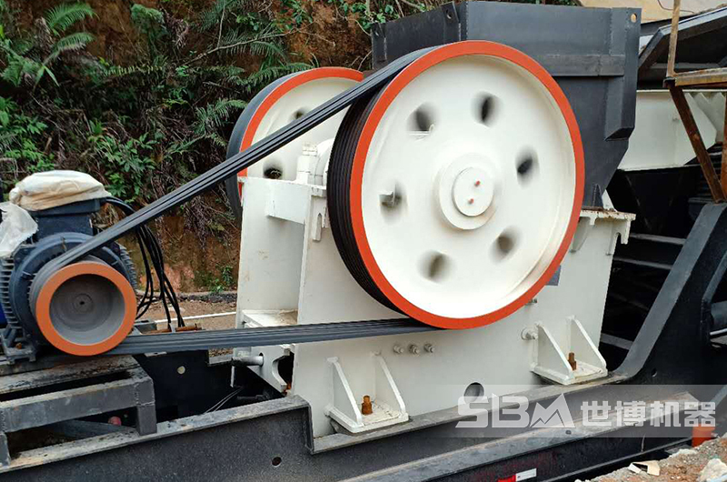 顎式破碎機(jī)