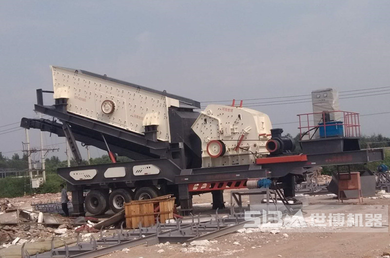 移動碎石機(jī)，移動板材廢料碎石機(jī)