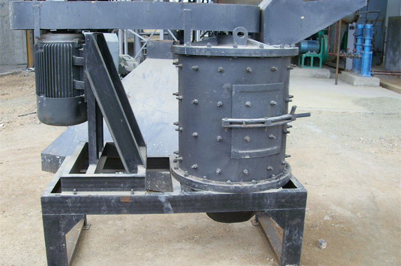 鋼架基礎(chǔ)復(fù)合式破石機(jī)，家庭用小型石頭破碎機(jī)