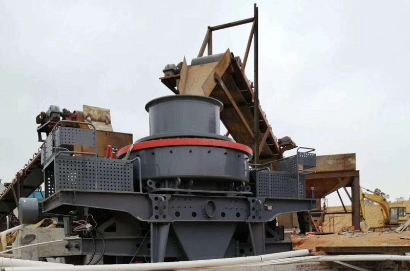 料打料式制砂機(jī)現(xiàn)場圖