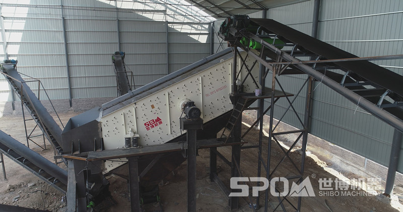 砂石料干篩機安裝現(xiàn)場，室內(nèi)