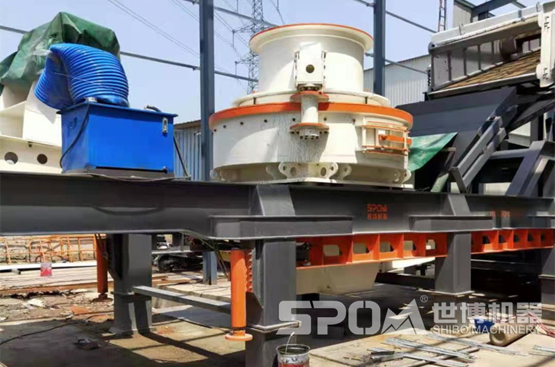 沖擊式移動制砂機現(xiàn)場圖