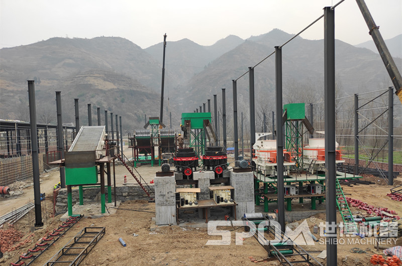 生產(chǎn)機(jī)制砂的大型客戶現(xiàn)場(chǎng)，歡迎考察